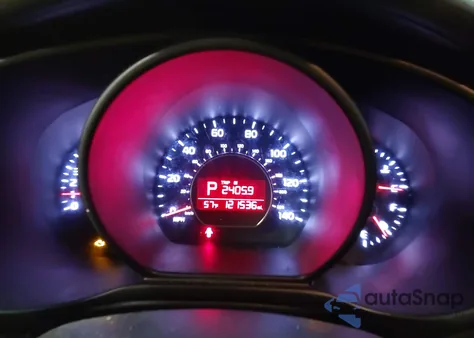 2018 Kia Soul z USA, uszkodzony, nr VIN KNDJN2A25J7889114